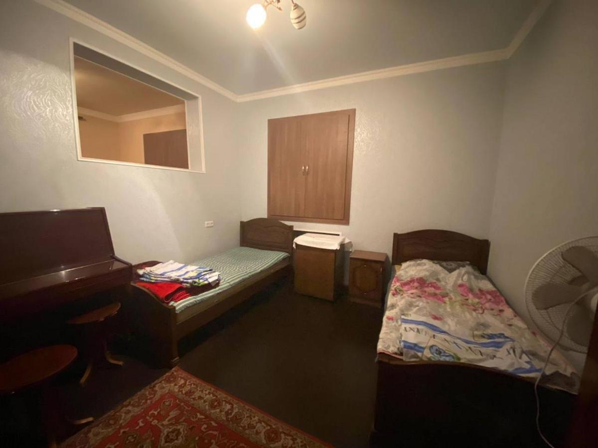 Hero Hostel Yerevan Luaran gambar